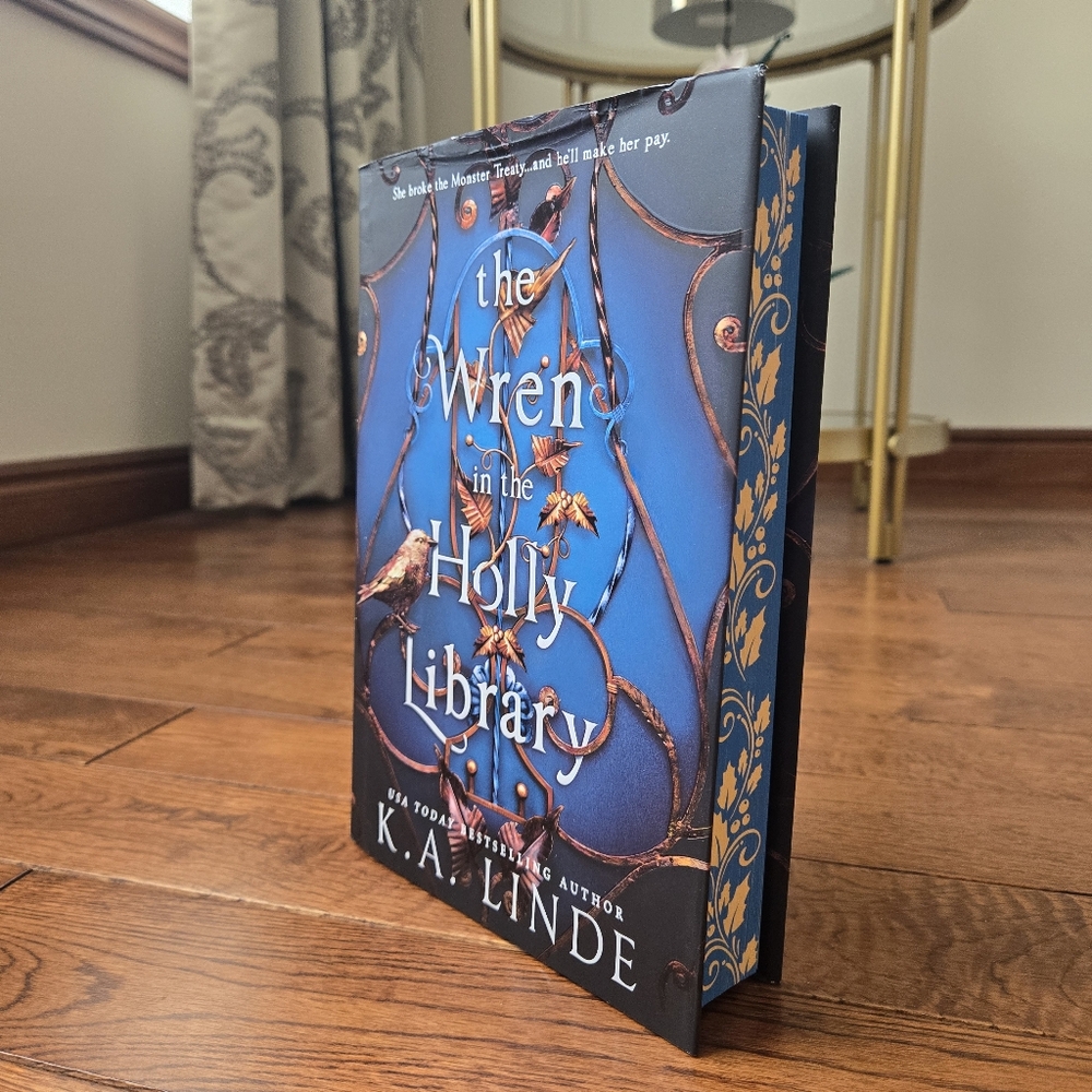 The Wren in the Holly Library by K.A. Linde: Deluxe Sprayed Edge Edition